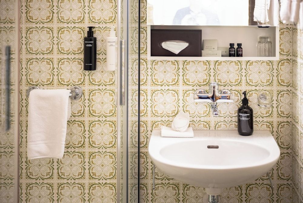 Hotel Jungfraublick Wengen Double Room with Forest View 3