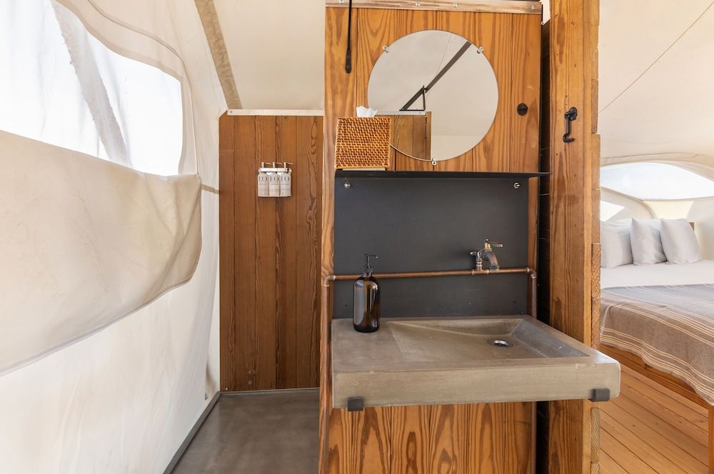 Under Canvas Moab Stargazer Tent - Private Bath 7