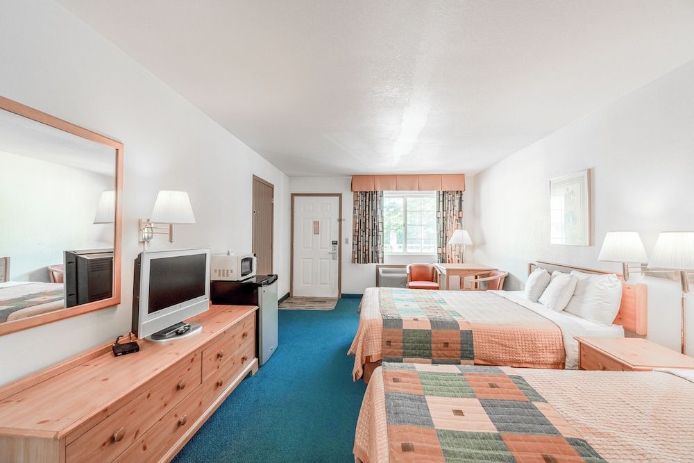 Room, 2 Queen Beds