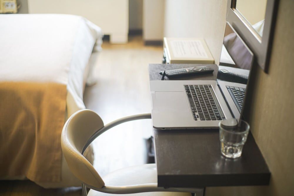 Sarum Hotel Design Standard Twin Room 8