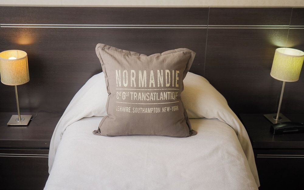 Sarum Hotel Design Standard Twin Room 2