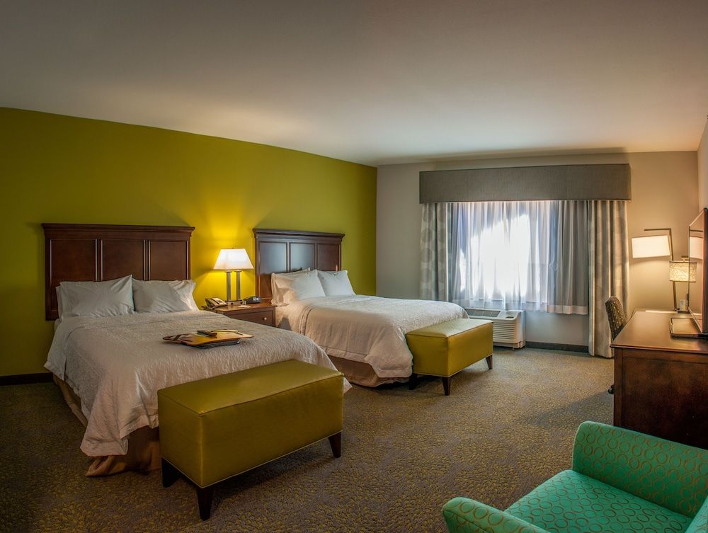 Room, 2 Queen Beds, Accessible, Bathtub (Hearing)