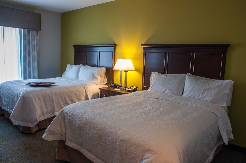 Room, 2 Queen Beds, Accessible, Bathtub (Hearing)