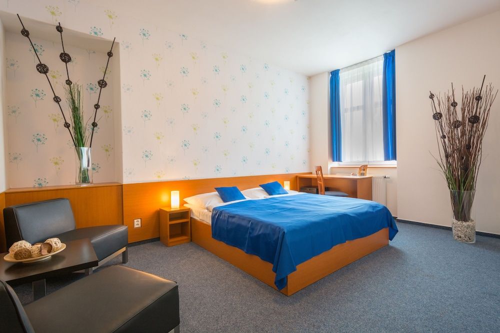 undefined Hotel Adeba 2