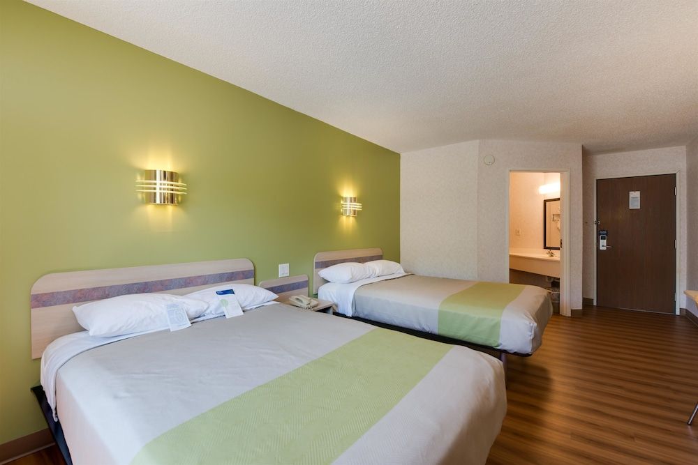 Motel 6 Statesville, NC Standard Room, 2 Double Beds, Non Smoking 2