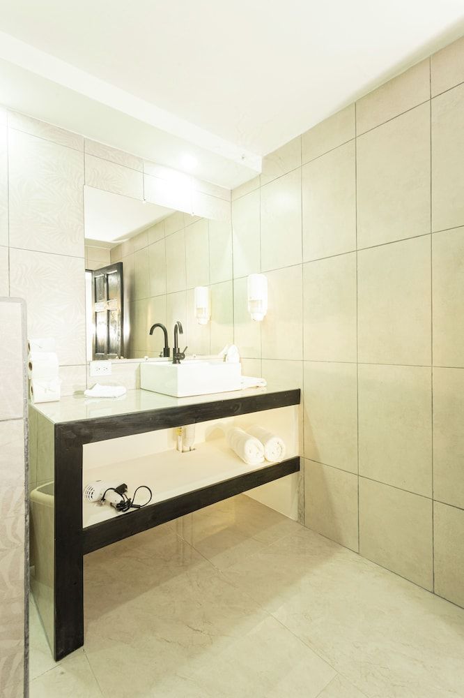 El Faro Containers Beach Hotel Panoramic Room, Ocean View 8