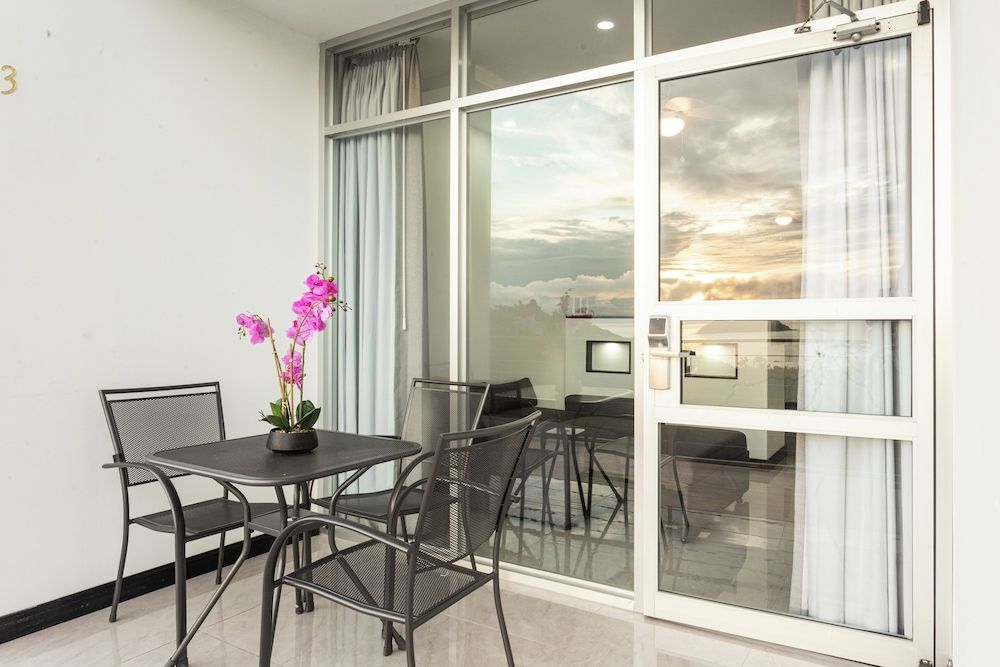 El Faro Containers Beach Hotel Panoramic Room, Ocean View 6