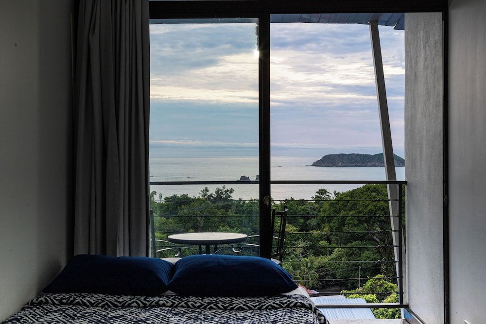 El Faro Containers Beach Hotel Superior Quadruple Room 14