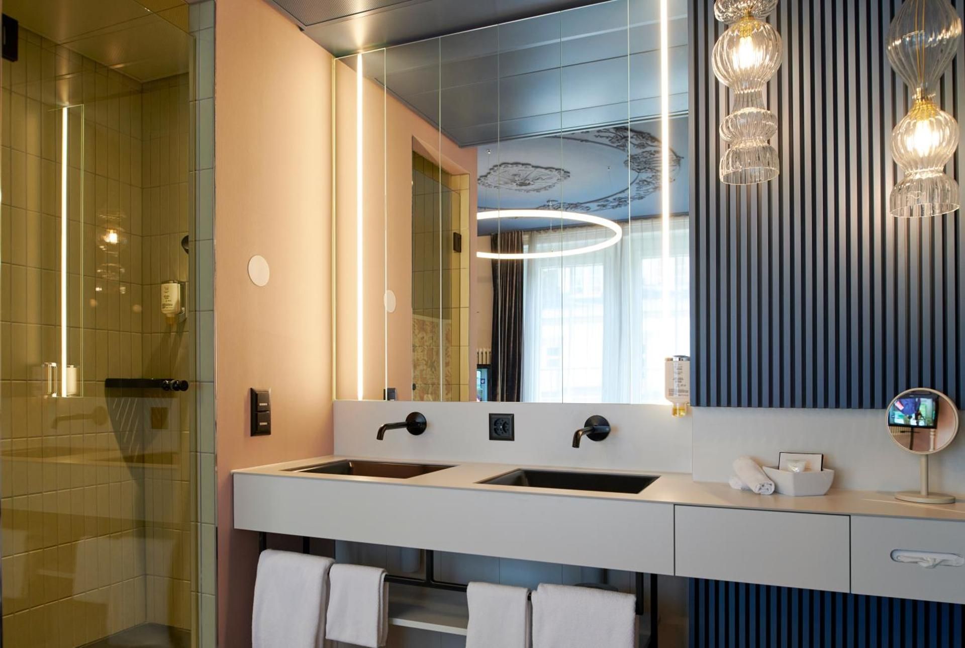 undefined Hotel Continental Park 3