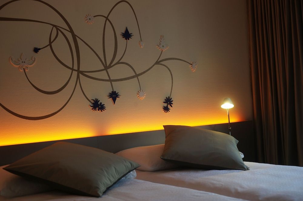 undefined Hotel Continental Park 10