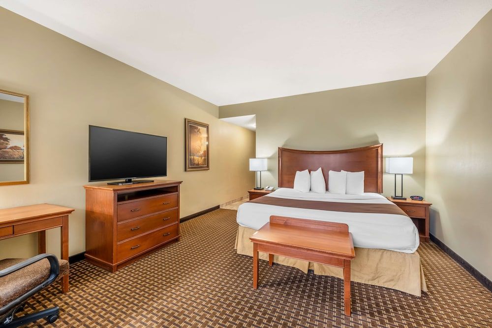 Best Western Plus Grand Island Inn & Suites