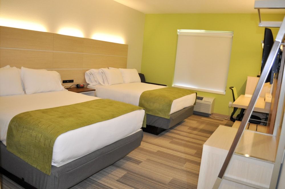 Standard Room, 1 King Bed