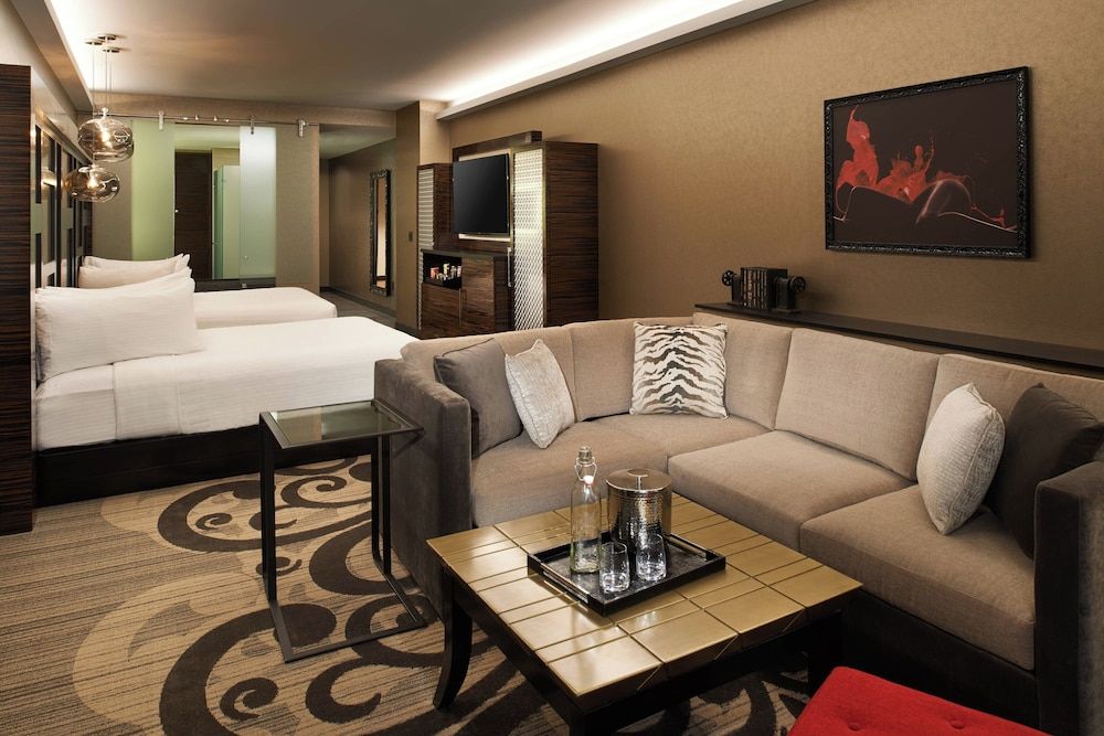 Suite, Multiple Beds, Non Smoking, City View (Mobility Accessible, Roll-in Shower)