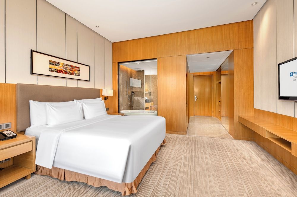 Superior Room, 1 King Bed