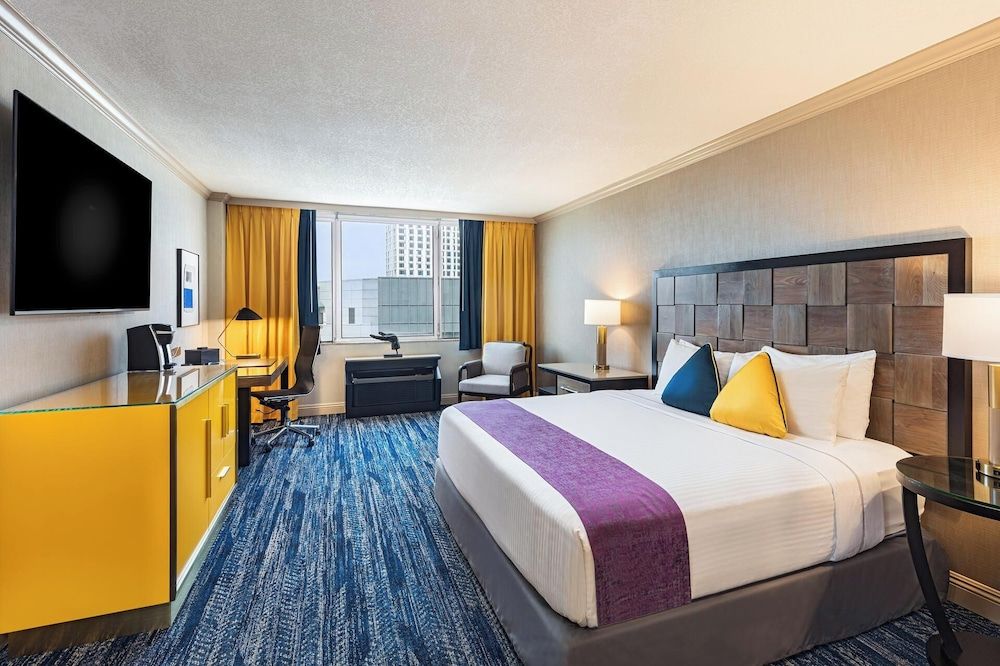Deluxe Room, 1 King Bed