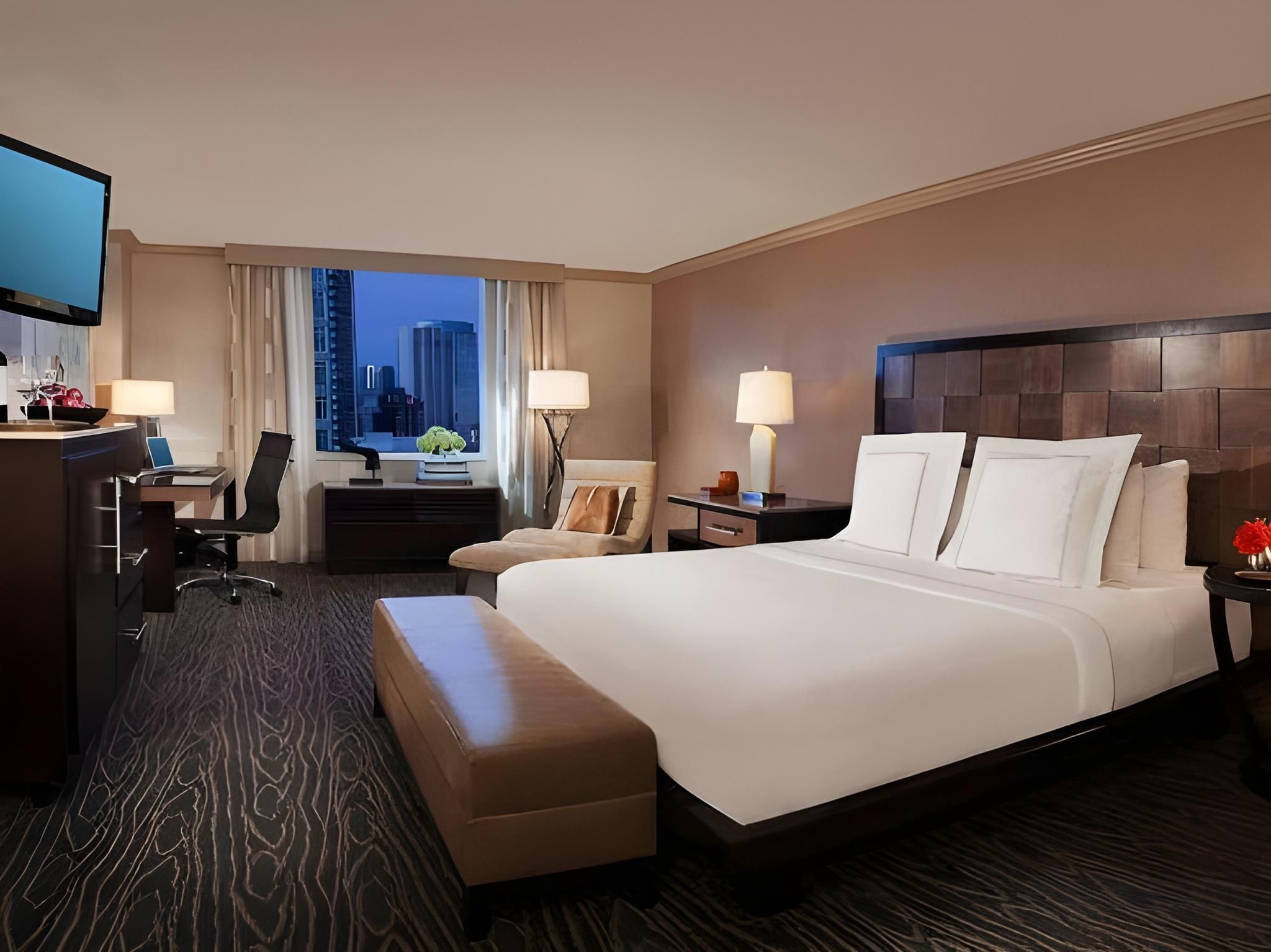 E-Central Downtown Los Angeles Hotel Superior King Room 2