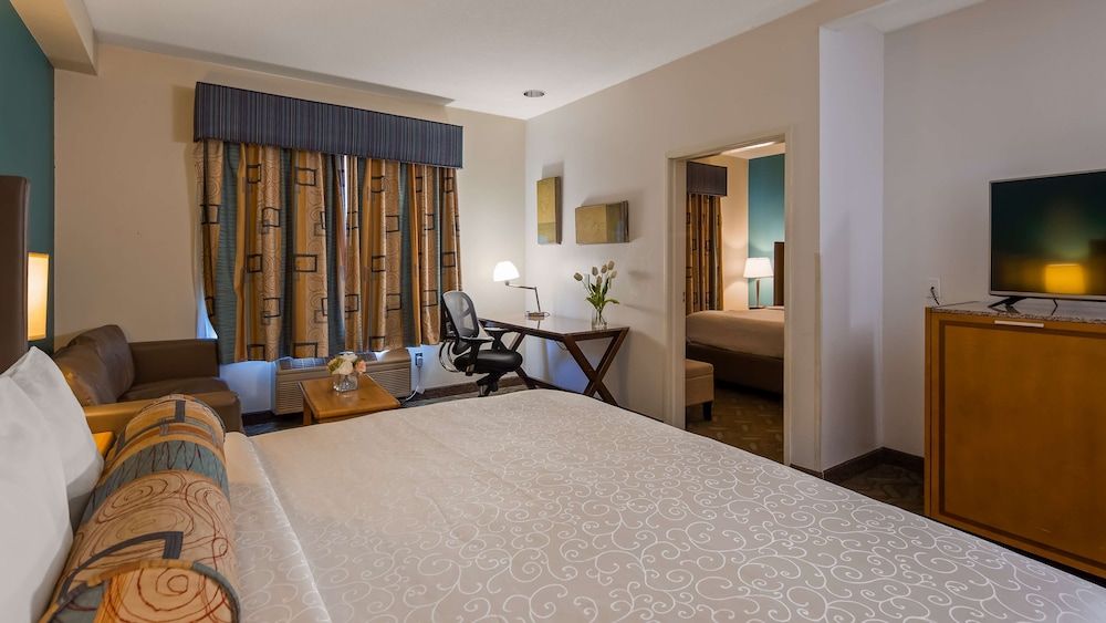 Standard Room, Multiple Beds, Non Smoking, Refrigerator & Microwave (with Single Sofabed)