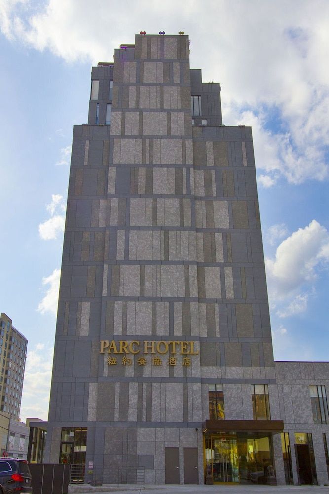 undefined The Parc Hotel