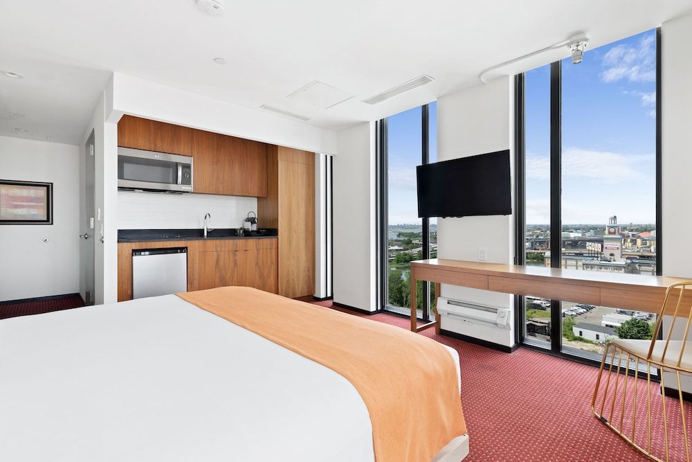 undefined The Parc Hotel 3