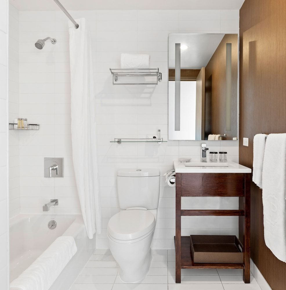 The Parc Hotel Deluxe Queen 5