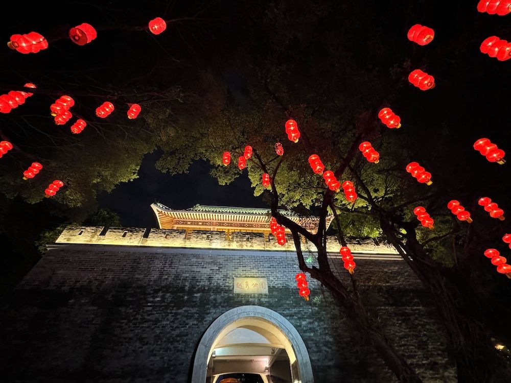 undefined DoubleTree by Hilton Guangzhou-Free Shuttle Bus to Canton Fair Complex & Overseas Buyer Registration Services during Canton Fair Period 7