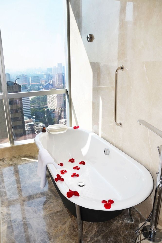 undefined DoubleTree by Hilton Guangzhou 9