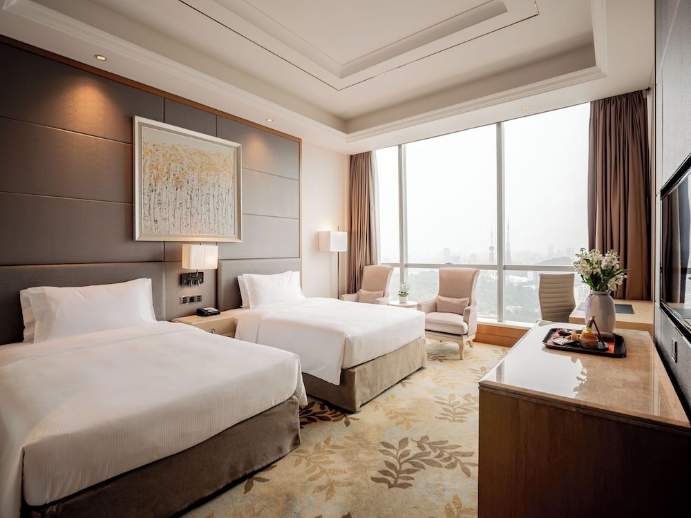 undefined DoubleTree by Hilton Guangzhou-Free Shuttle Bus to Canton Fair Complex & Overseas Buyer Registration Services during Canton Fair Period 5