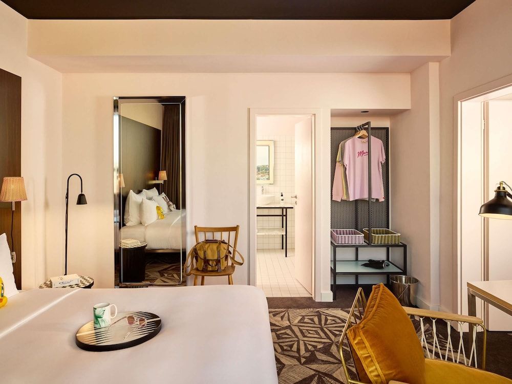 undefined Mama Shelter Prague 10