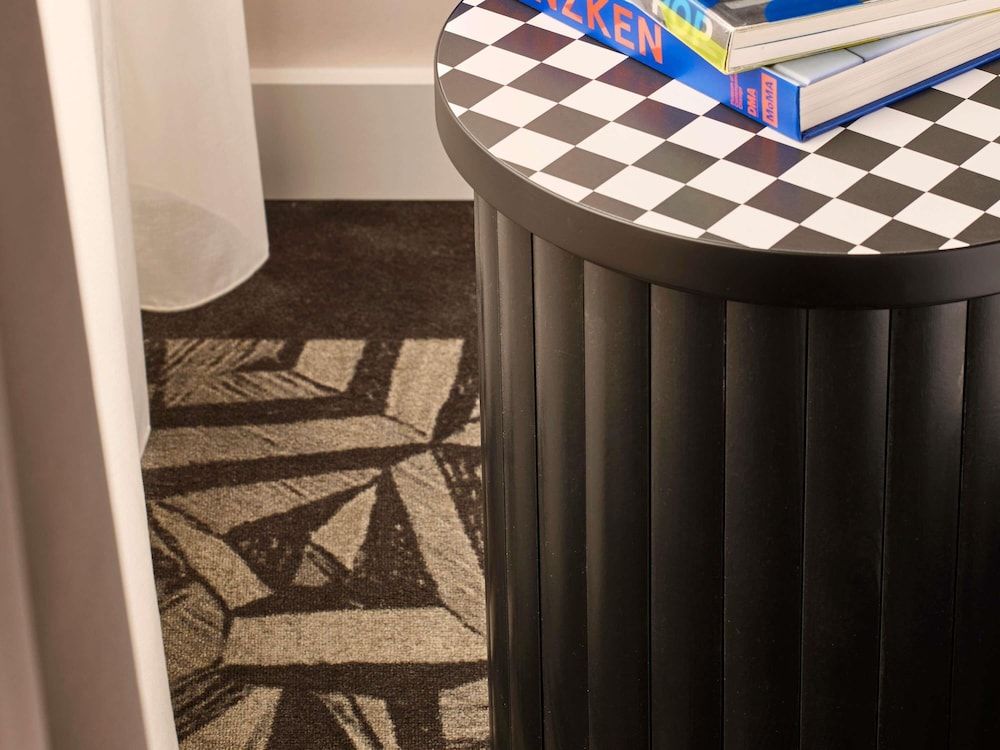 Mama Shelter Prague Room, 1 King Bed (Medium Mama) 6