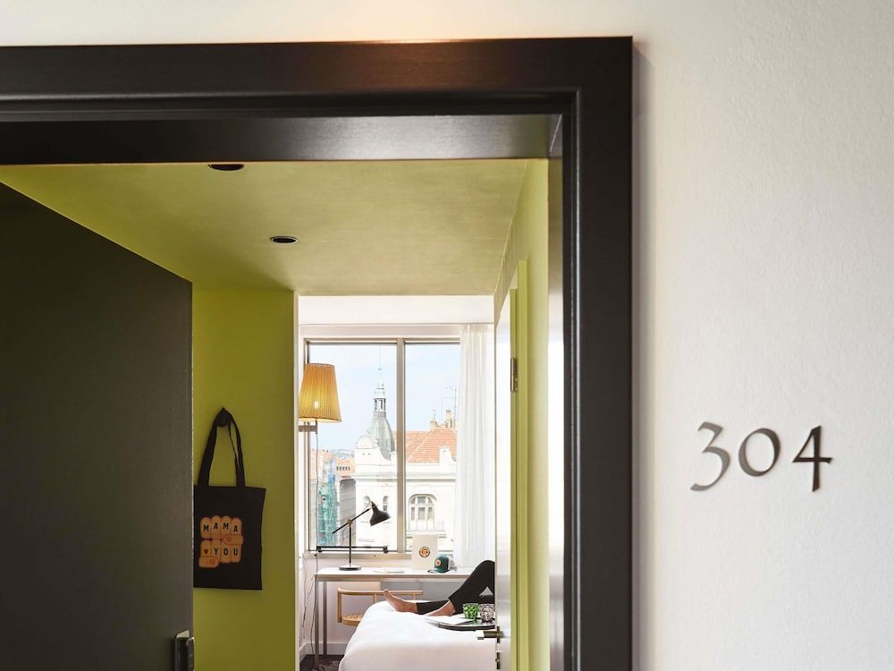 Mama Shelter Prague Room, 1 King Bed (Medium Mama) 5