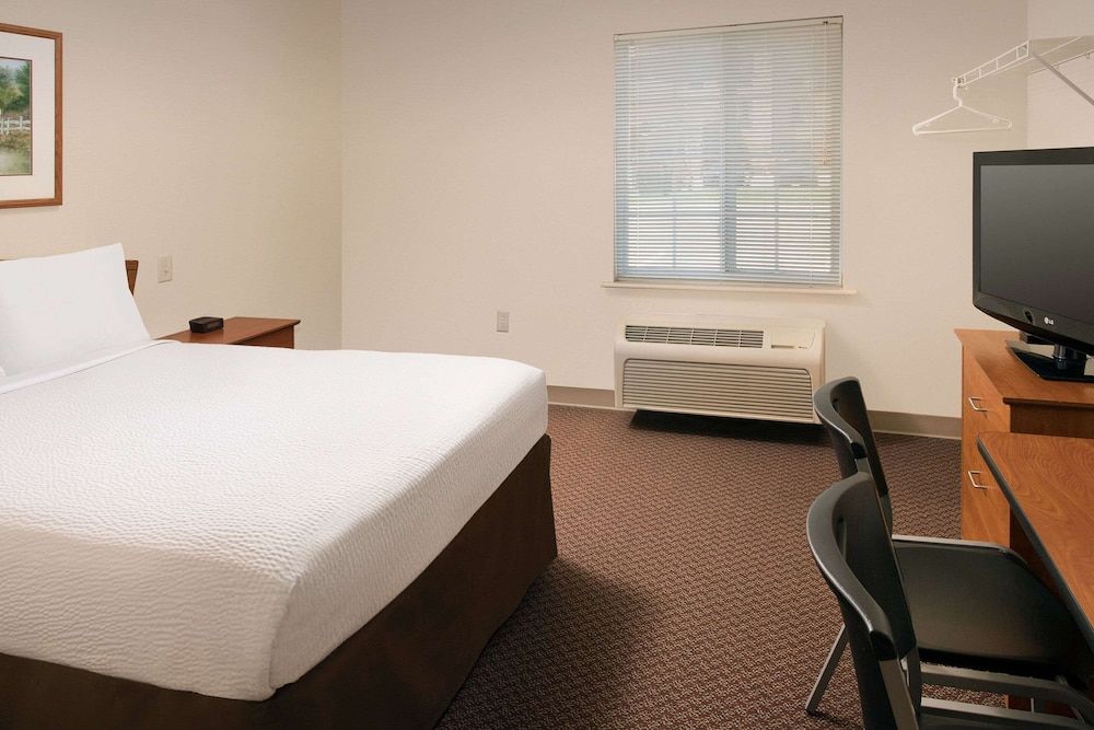 Standard Room, 1 Double Bed, Accessible, Non Smoking (Bathtub)