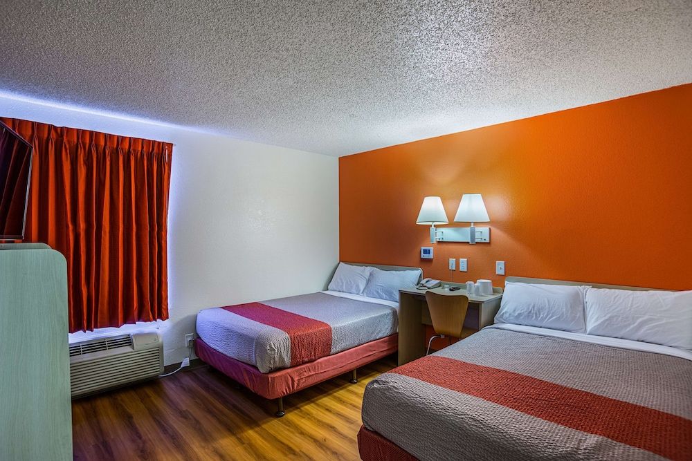 Standard Room, 2 Double Beds, Non Smoking