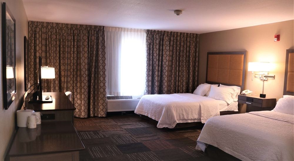 Room, 2 Queen Beds, Accessible, Non Smoking