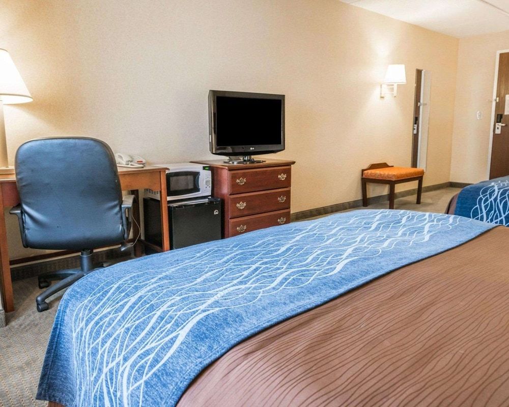 Standard Room, 2 Queen Beds, Non Smoking