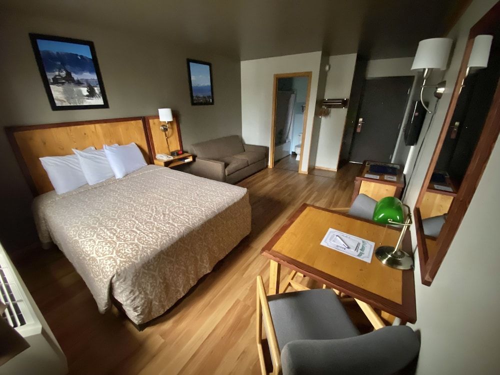 Rocker Inn Basic Room, 1 Queen Bed 2