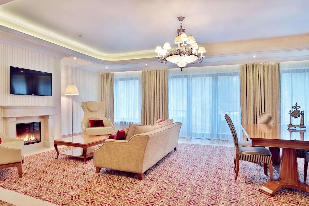 Retro Riverside Wellness Resort Grand Suite, 2 Bedrooms, Balcony, River View 6