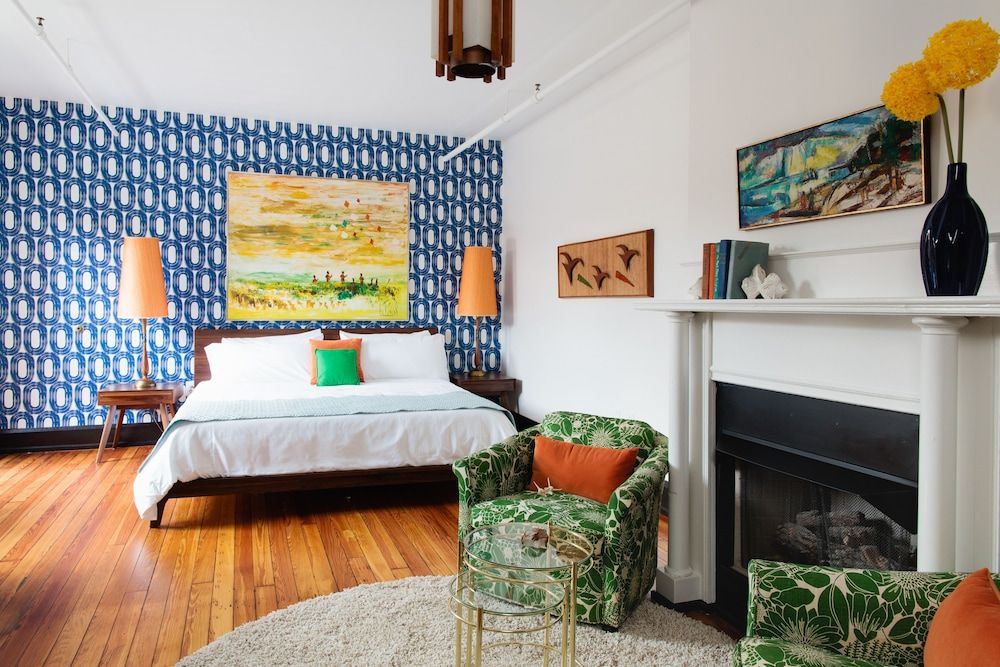 Suite, 1 King Bed, Balcony (The Kite)