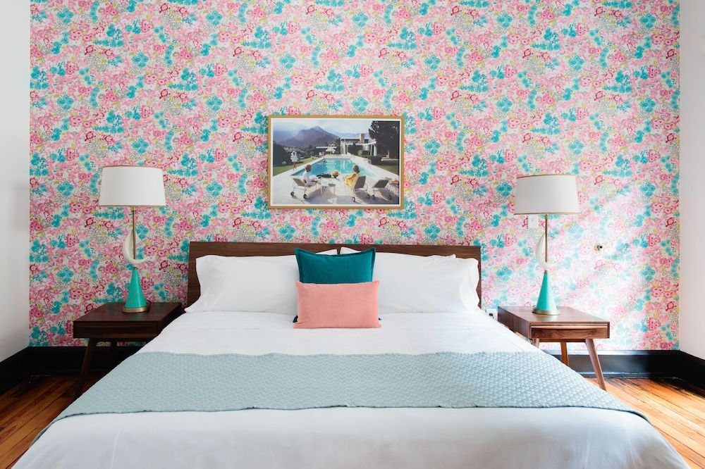 Suite, 1 King Bed, Balcony (Palm Springs)