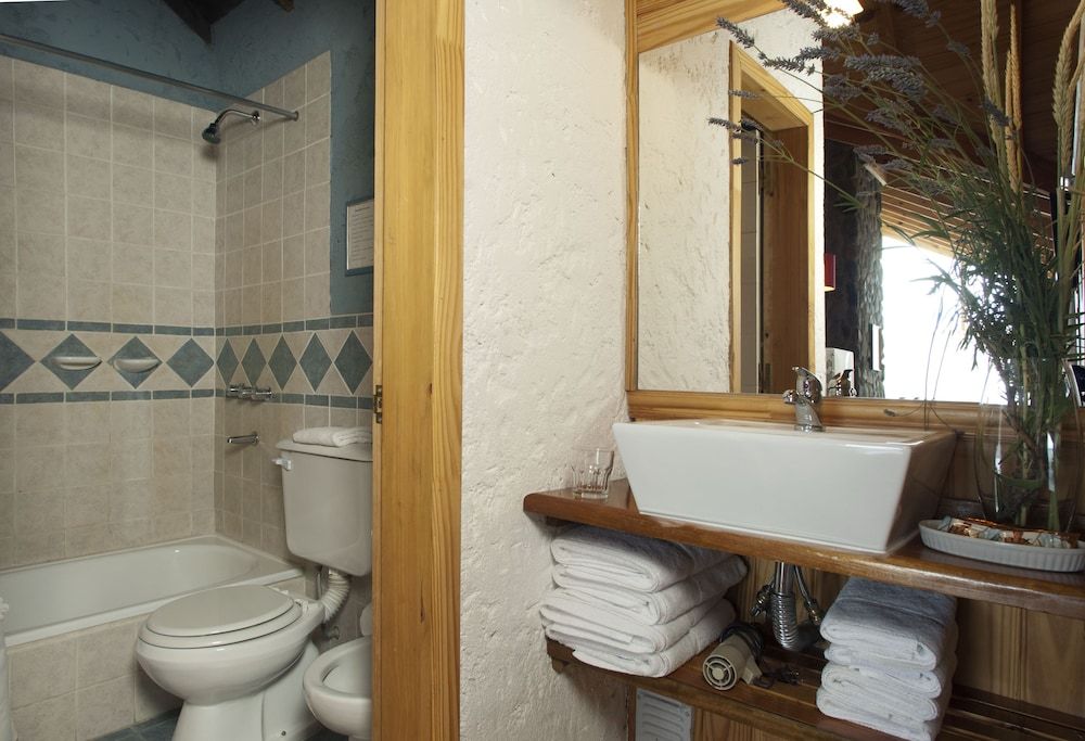 Blanca Patagonia Boutique Inn and Cabins Bungalow Four People 5