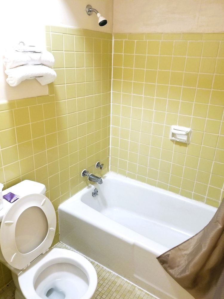 Americas Best Value Inn Arkansas City Room, 2 Double Beds, Smoking 2