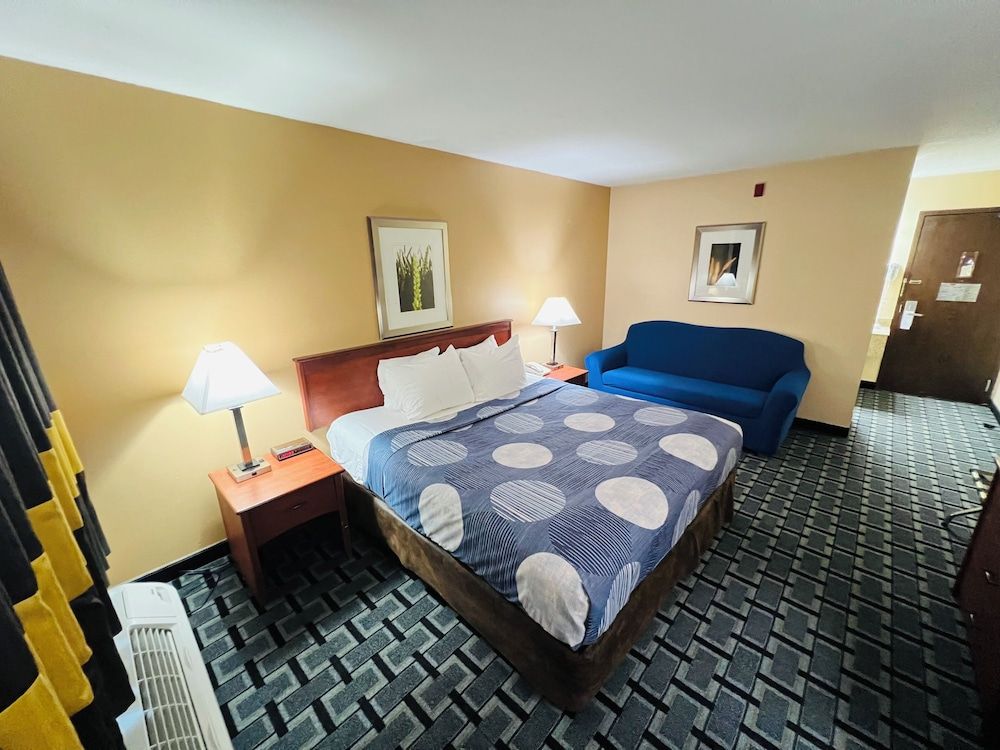 Classic Room, 1 King Bed