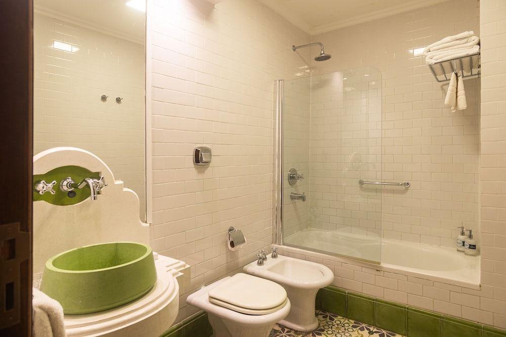 Balcón de la Plaza Classic Double Room, 1 Bedroom, Private Bathroom 9