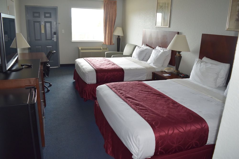 Room, 2 Queen Beds, Smoking