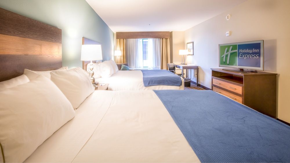 Standard Room, 2 Queen Beds (Communication, Accessible Tub)
