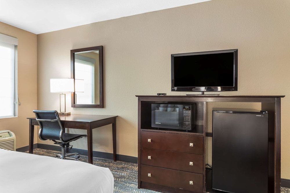 Best Western Natchitoches Inn Standard Room, 2 Double Beds, Accessible, Non Smoking 4