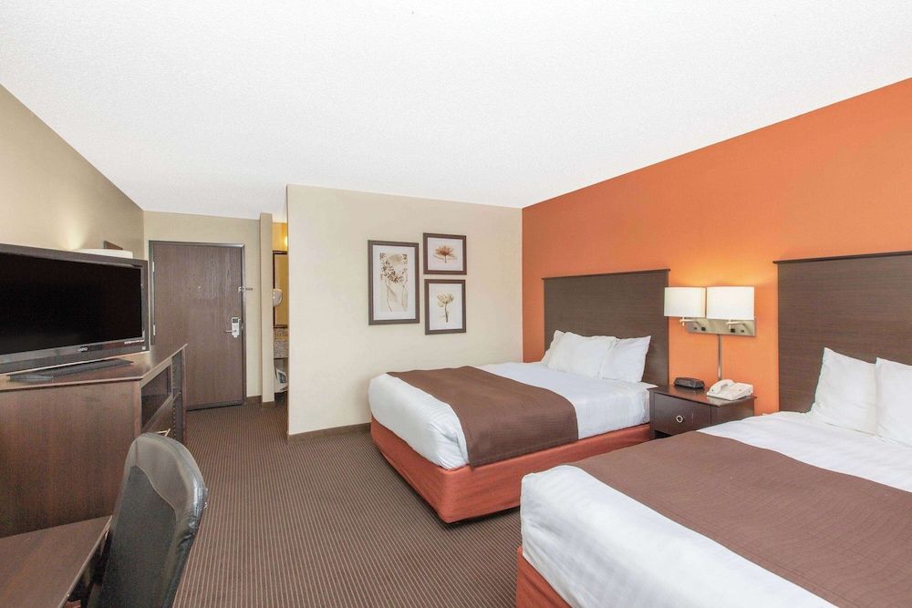 Room, 2 Queen Beds, Accessible, Non Smoking