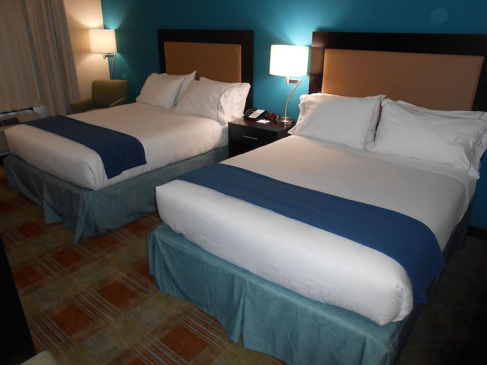 Holiday Inn Express Hotel & Suites Houston NW-Brookhollow by IHG Standard Room, 2 Queen Beds