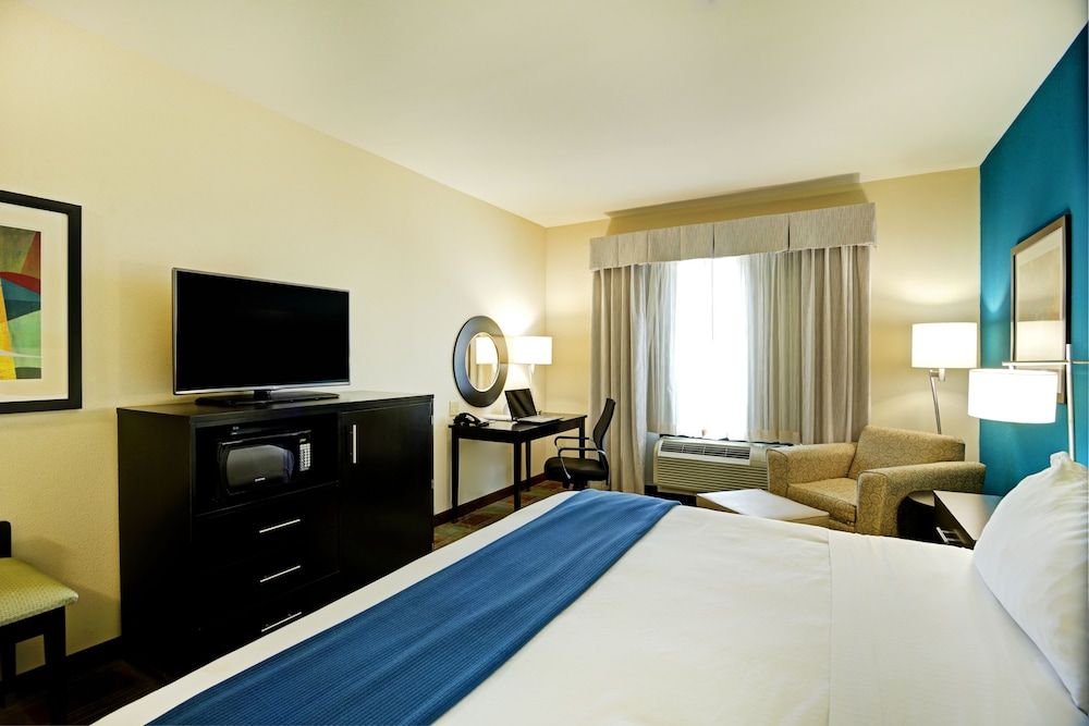 undefined Holiday Inn Express Hotel & Suites Houston NW-Brookhollow by IHG 8