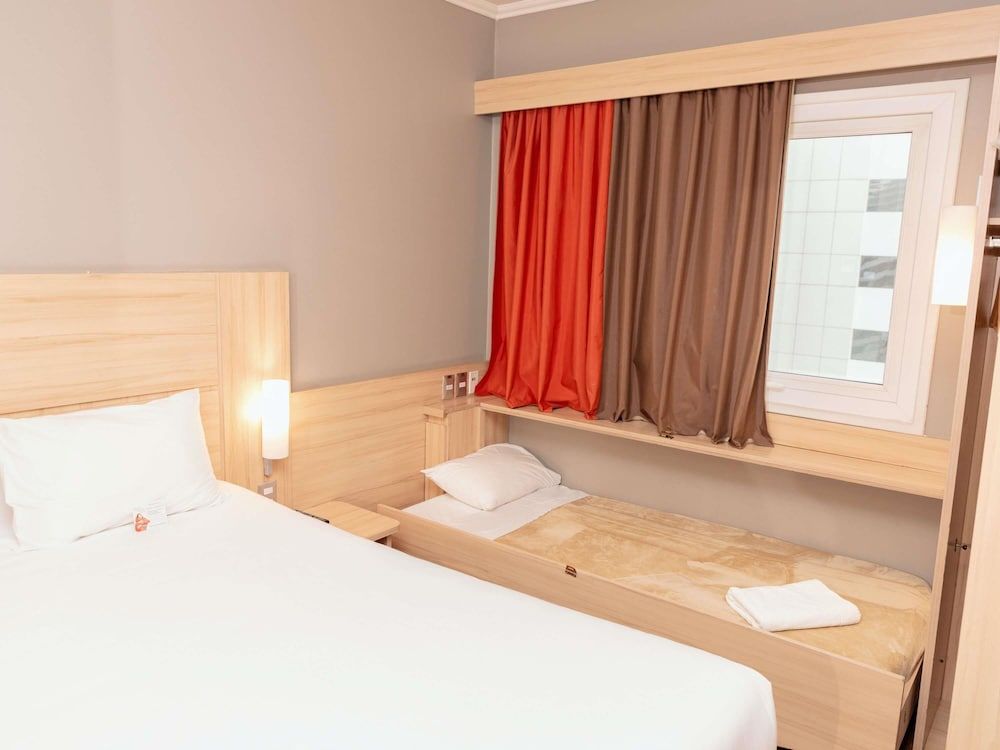ibis Santiago Las Condes Room, Multiple Beds 5