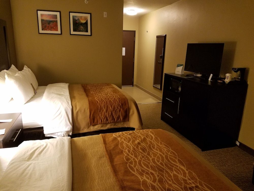 Standard Room, 2 Queen Beds, Non Smoking
